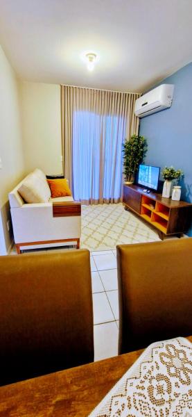 Apartamento TOP em CRICIÚMA-SC - ótimo CUSTO-BENEFÍCIO - Cozinha completa - Cama Box - WiFI - Smart TV - Apps YouTube - NetFlix - Amz Prime - Garagem - Portaria Digital 24h - Lugar sossegado e arboriz